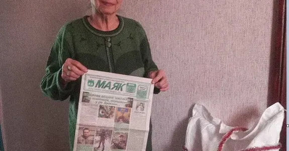 Головна світлина новини на сайті Gromada Group Мішок цукру від родини Васеніних – 75 -річній читачці на порталі Gromada Group