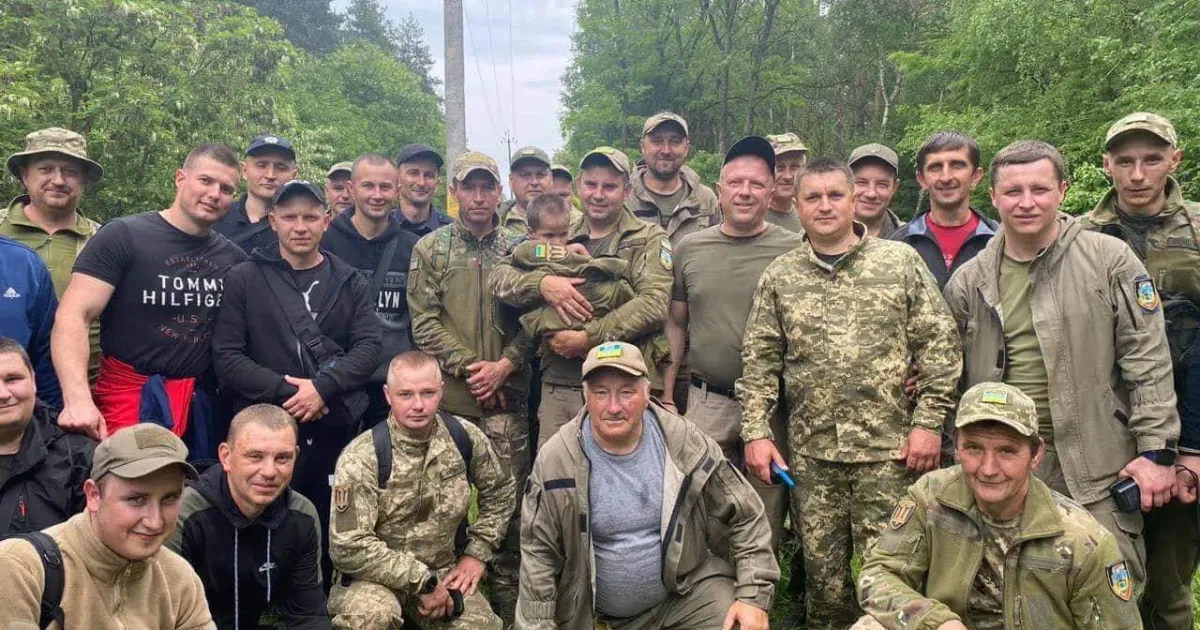 Богодухівські рятівники, сереж яких Геннаді Самсонов 2-річну Віолету знайшли саме богодухівці! А саме- Геннадій Самсонов